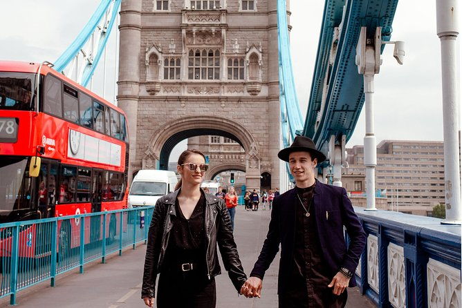 london-tower-bridge-private-professional-photo-shoot-60min