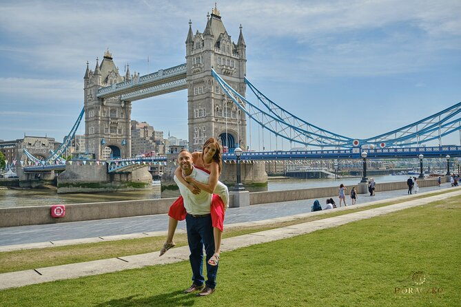 london-tower-bridge-private-professional-photo-shoot-60min