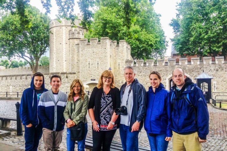 london-tower-of-london-and-tower-bridge-early-access-tour