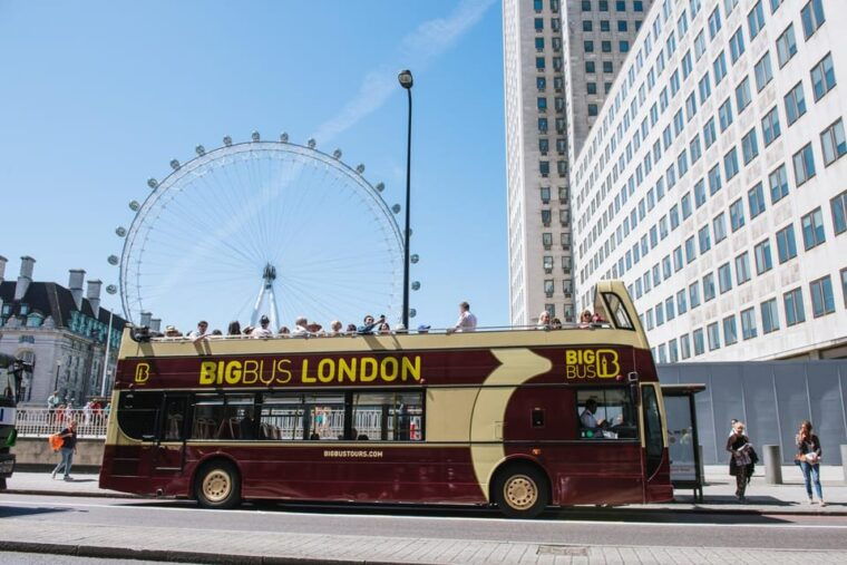 london-tower-of-london-hop-on-hop-off-bus-river-cruise