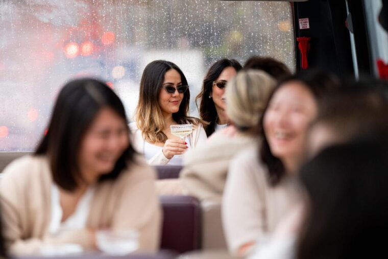 london-traditional-afternoon-tea-tour-in-a-luxury-coach