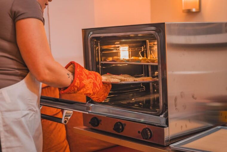 london-traditional-english-scone-making-and-tea-workshop-2