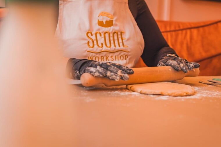 london-traditional-english-scone-making-and-tea-workshop-2