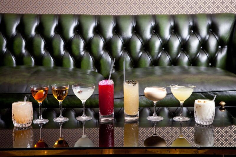 london-twilight-soho-food-drinks-tour