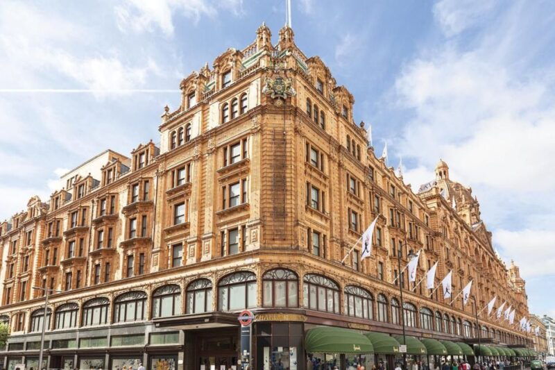 london-vintage-bus-tour-and-cream-tea-at-harrods