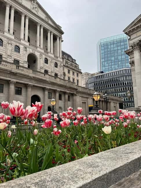 London: Walking Tour of the Secret Square Mile - Starting Point: Tower Hill Station