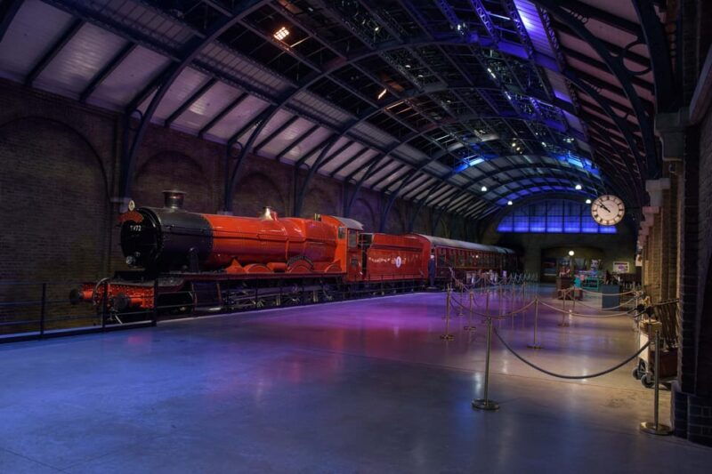 london-warner-bros-studio-tour-and-thames-river-cruise