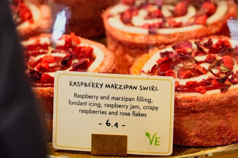london-west-end-donut-and-sweet-treats-walking-tour