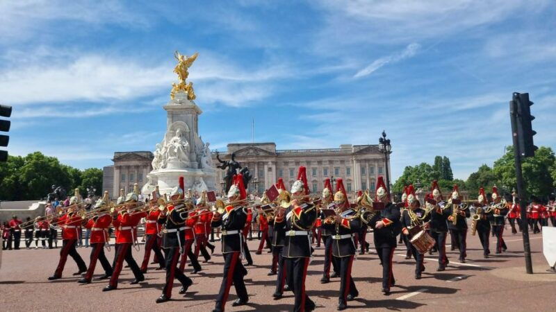 london-westminster-and-changing-of-the-guard-tour