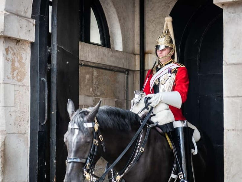 London: Westminster & Changing of the Guard  Private Tour - The Sum Up  
