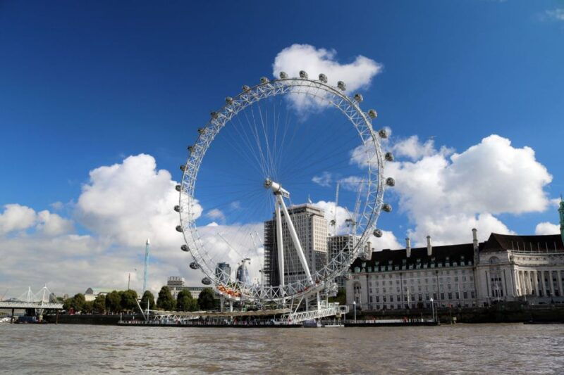 london-westminster-to-hampton-court-river-thames-cruise