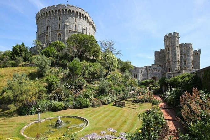 london-windsor-castle-and-hampton-court-palace-guided-tour