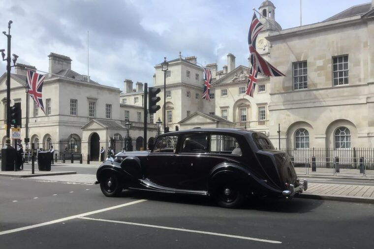 london-winston-churchill-walking-tour-with-war-rooms-ticket