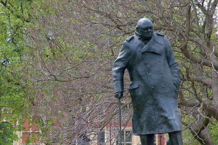 london-winston-churchill-walking-tour-with-war-rooms-ticket