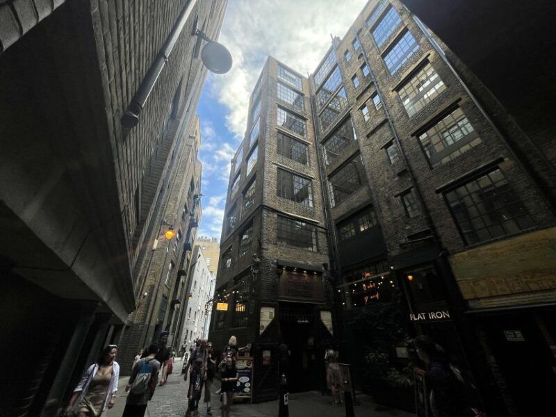 london-witches-and-history-bankside-walking-tour