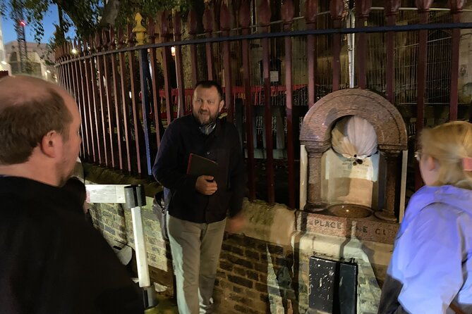 londons-ghosts-gruesome-past-nighttime-walking-tour