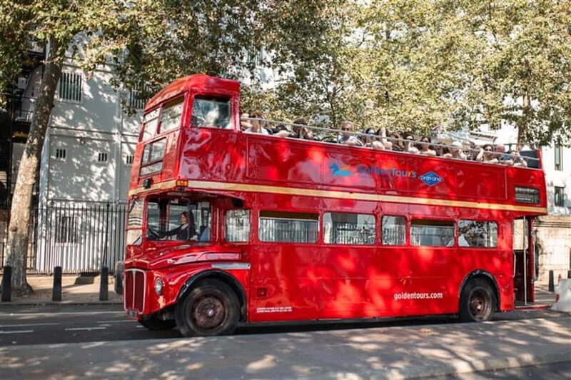 Londons Ultimate Routemaster Bus Tour with Live Guide - The Guide’s Role: More Than Just Commentary