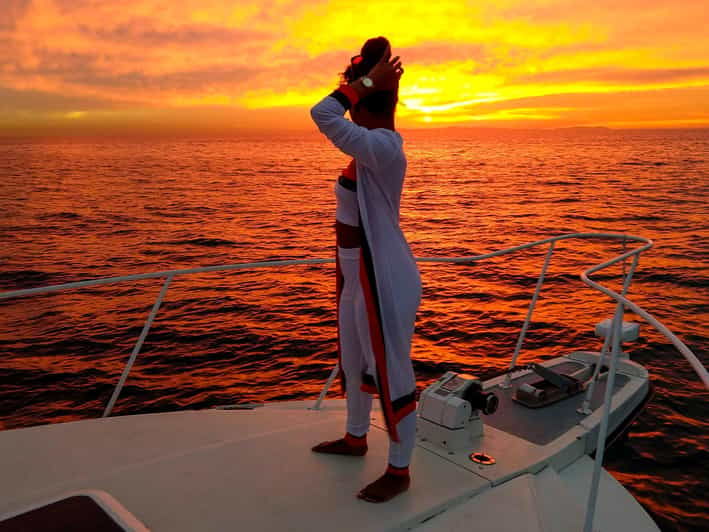 long-beach-3hr-private-yacht-trip-1-ticket-covers-1-6-ppl