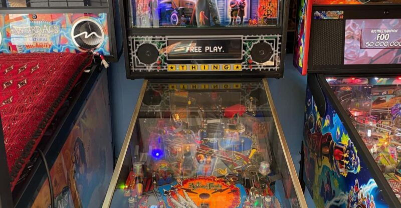 long-beach-pinball-arcade-40-pinball-machines-on-freeplay