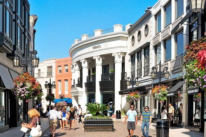 long-beach-private-transfer-to-or-from-universal-studios
