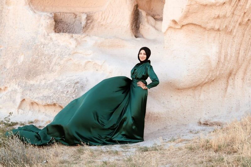 long-flying-dress-for-rental-capadocia