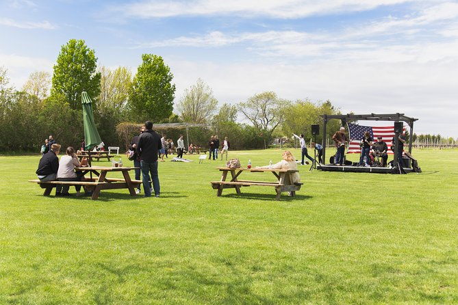 long-island-wine-tour-plus-lunch-from-manhattan