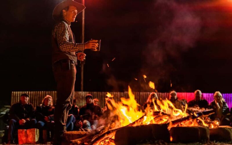 Longreach: Sunset Paddlewheeler Cruise, Show and Dinner - Practical Aspects: Timing, Pricing, and Group Size
