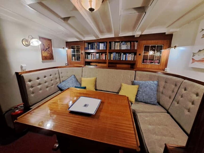 Longyearbyen: 10-Day Spitsbergen Cruise on Havella Boat - FAQ