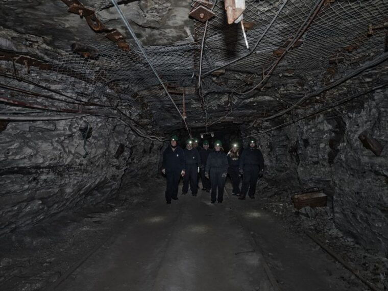 longyearbyen-historic-coal-mine-tour-at-gruve-3