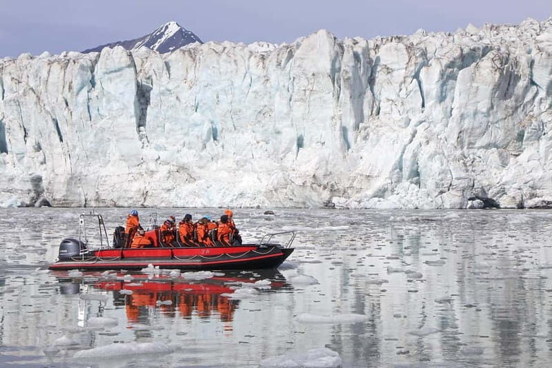 Longyearbyen: Pyramiden & Glacier Arctic Boat Tour - What to Expect from the Tour