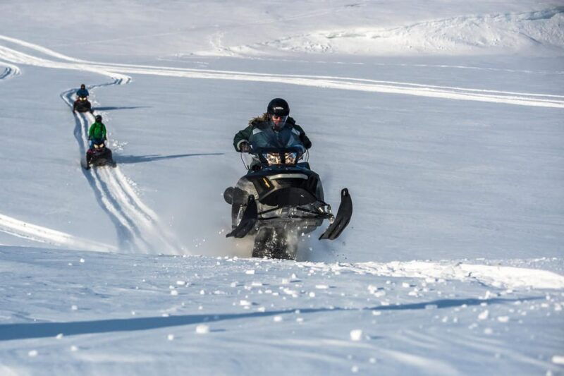 longyearbyen-snowmobile-tour-to-tempelfjorden-with-lunch