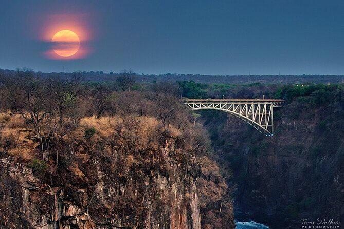 Lookout Cafe Lunch In Victoria Falls - Who Will Love This Experience?