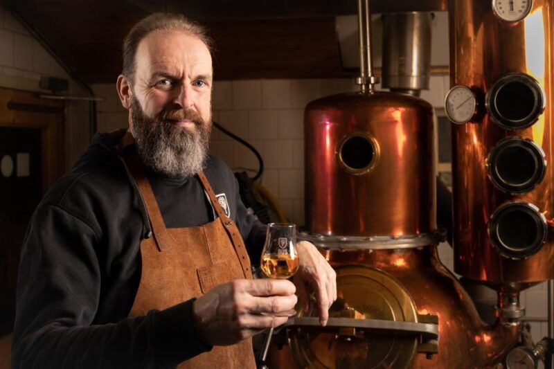 loosbroek-grain-to-glass-whisky-distillery-tour-tasting