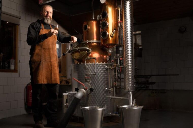 loosbroek-grain-to-glass-whisky-distillery-tour-tasting