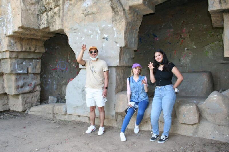 los-angeles-2-5hr-minicar-guided-discover-la-tour-you-drive
