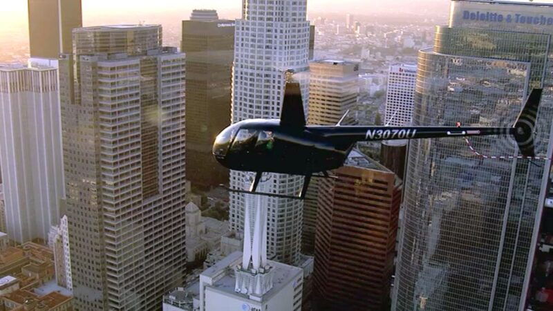 los-angeles-downtown-landing-helicopter-tour