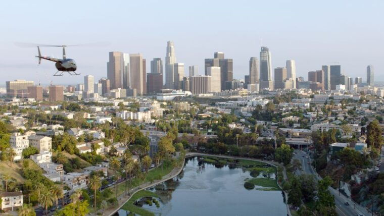 los-angeles-downtown-landing-helicopter-tour