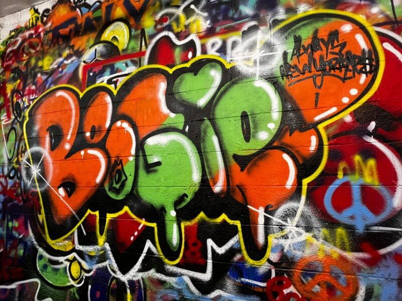 los-angeles-experience-a-hands-on-graffiti-lesson-in-la
