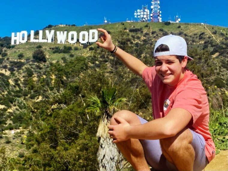 los-angeles-front-back-of-hollywood-sign-hike-guided-tour