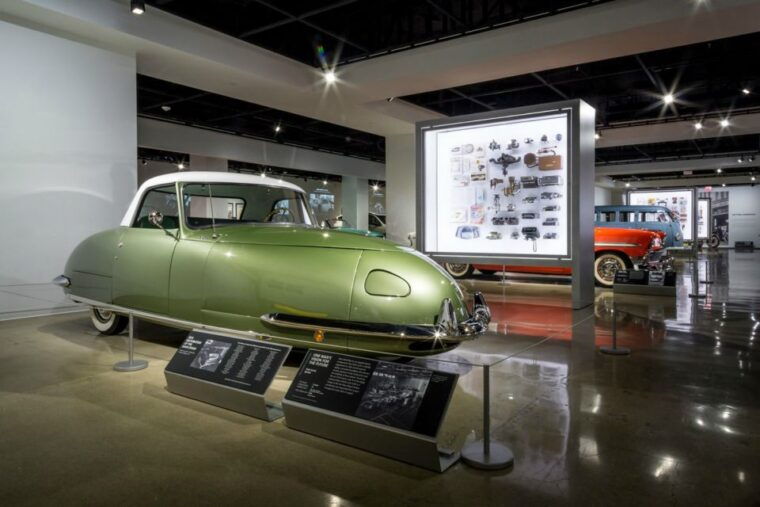 los-angeles-petersen-automotive-museum-admission-ticket