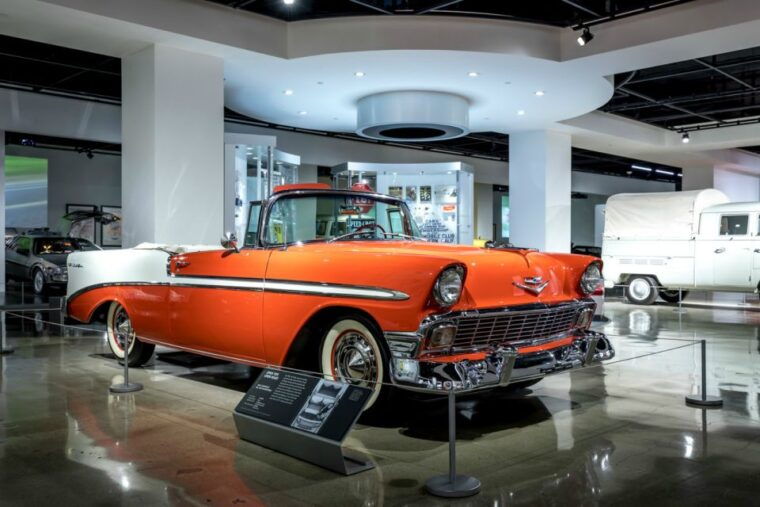 los-angeles-petersen-automotive-museum-admission-ticket