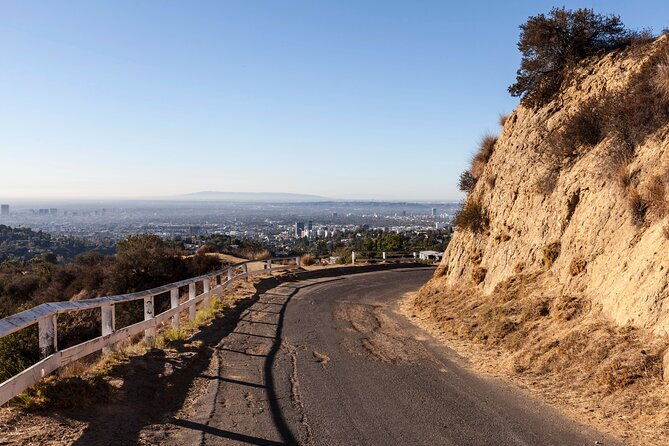 los-angeles-private-mulholland-drive-scenic-and-santa-monica-tour