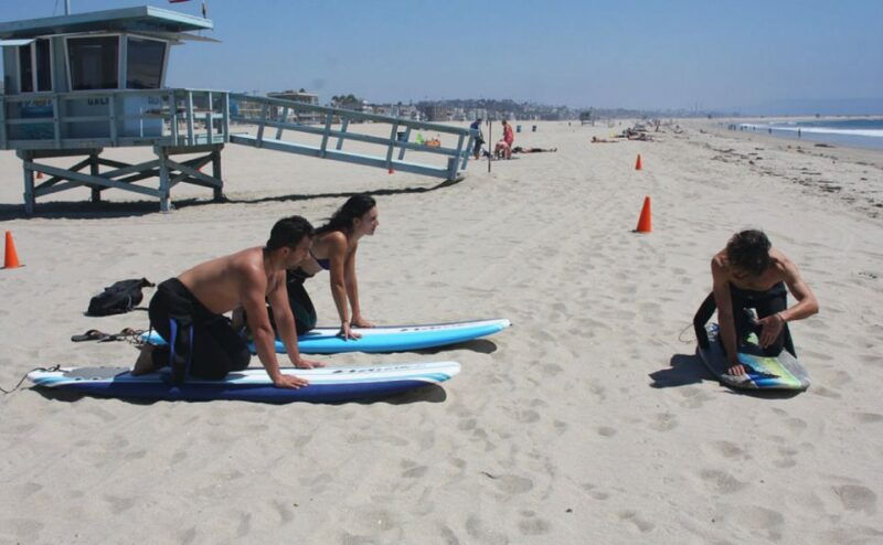 los-angeles-surfing-lesson-in-venice-beach