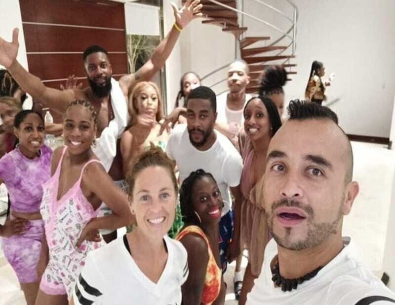 Los Cabos: Salsa/Bachata Group Class - The Teaching Methodology and Group Dynamic