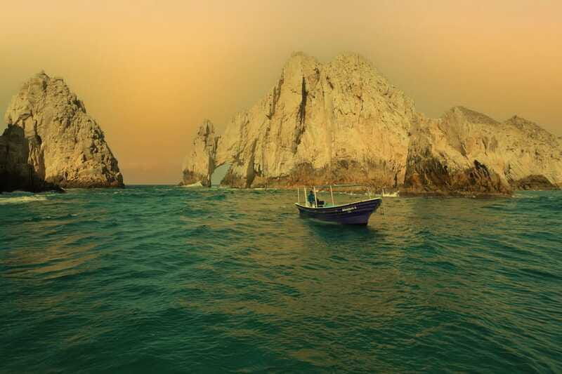 los-cabos-sunset-boat-tour-to-the-arch-and-sea-lions