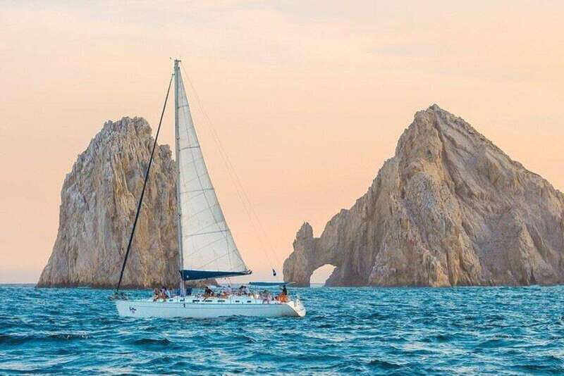 Los Cabos: Sunset Sailboat Tour with Snacks and Drinks - What Makes the Sunset Views Truly Special