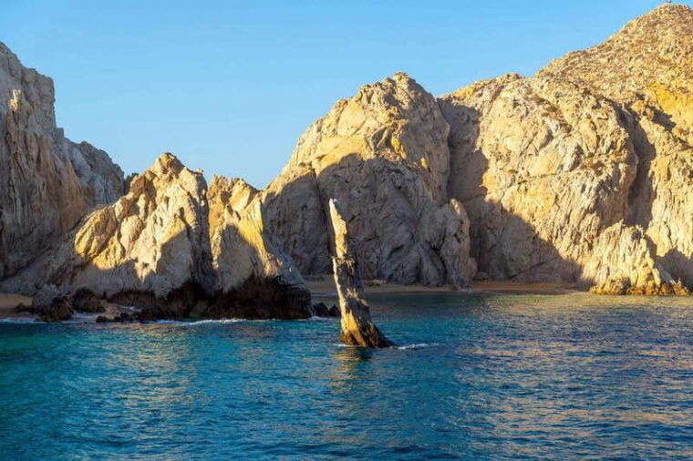 los-cabos-tour-of-rock-formations-and-beach-visits