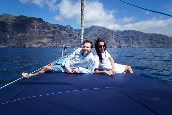 los-gigantes-whale-watching-charter-by-sail-boat