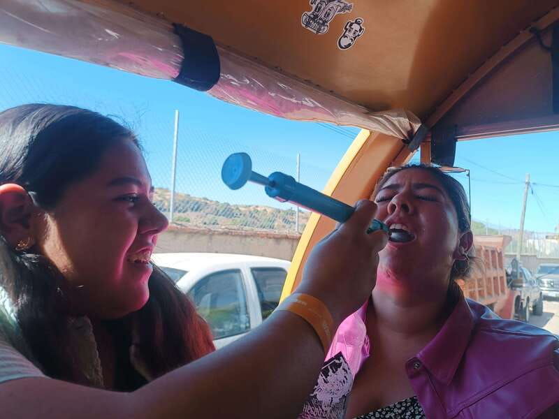 lots-of-party-have-fun-at-la-aguirrena-factory