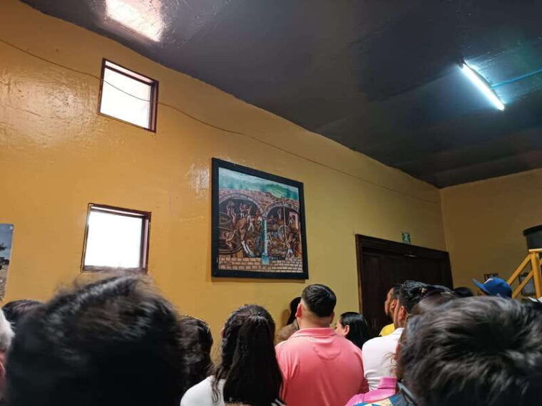 lots-of-party-have-fun-at-la-aguirrena-factory